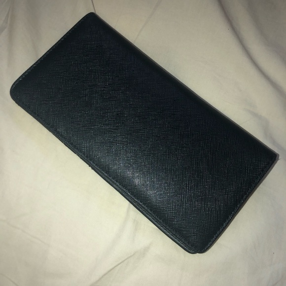 Black Wallet - Picture 3 of 3